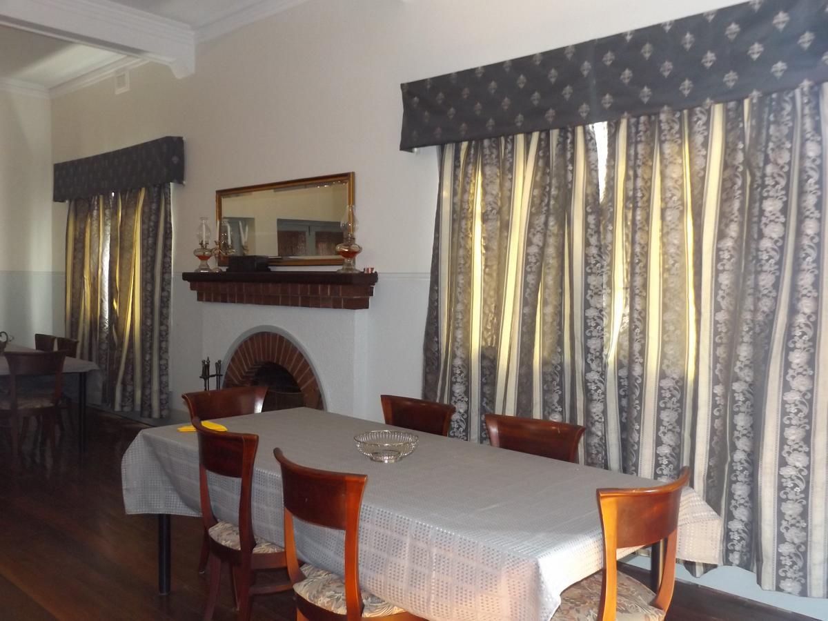 Queen Of The Murchison Guest House & Cafe Cue 외부 사진