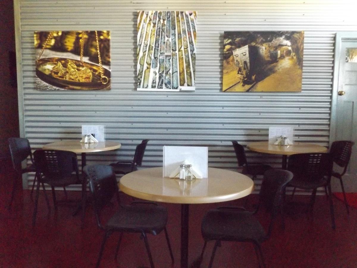 Queen Of The Murchison Guest House & Cafe Cue 외부 사진